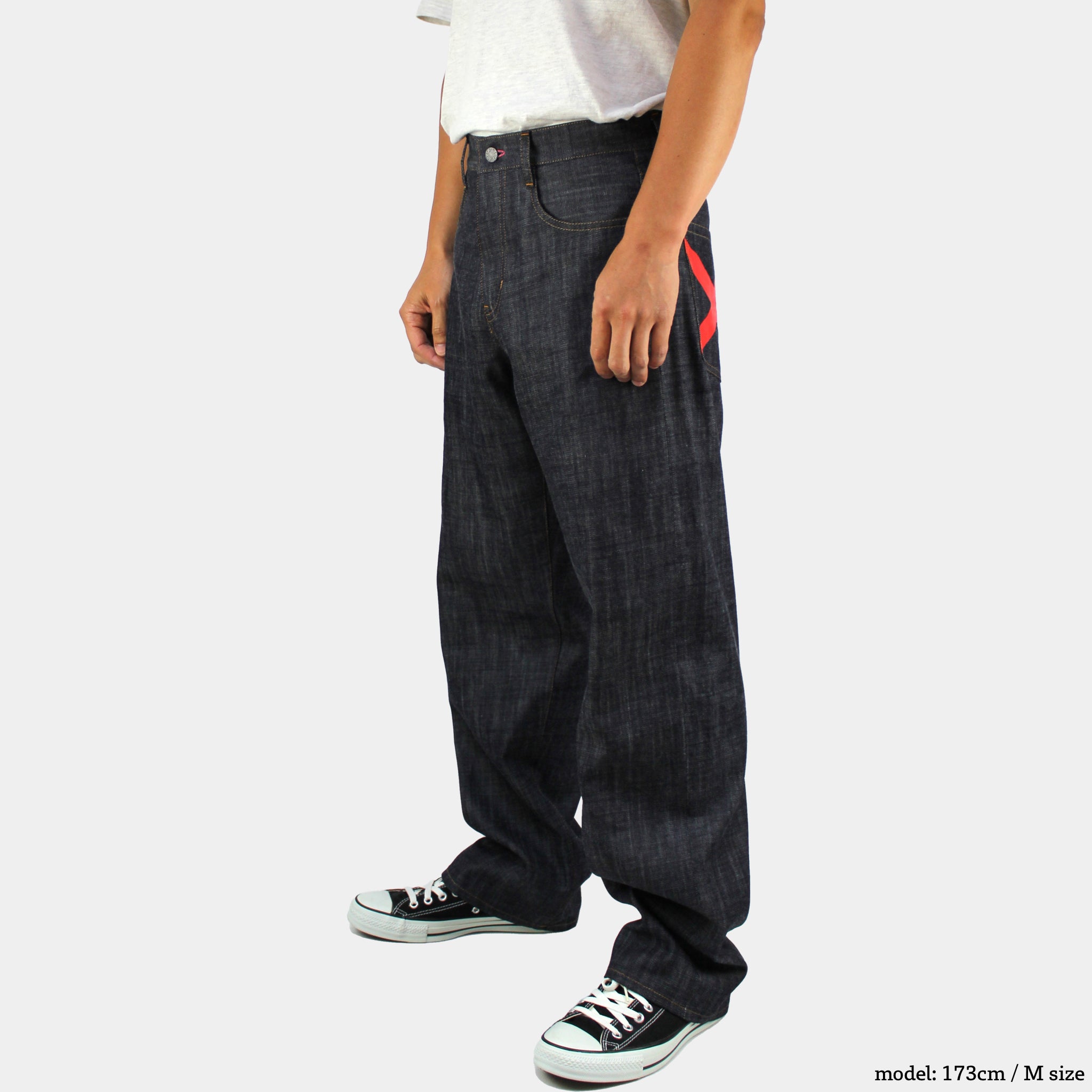 男孩浅色印花牛仔布