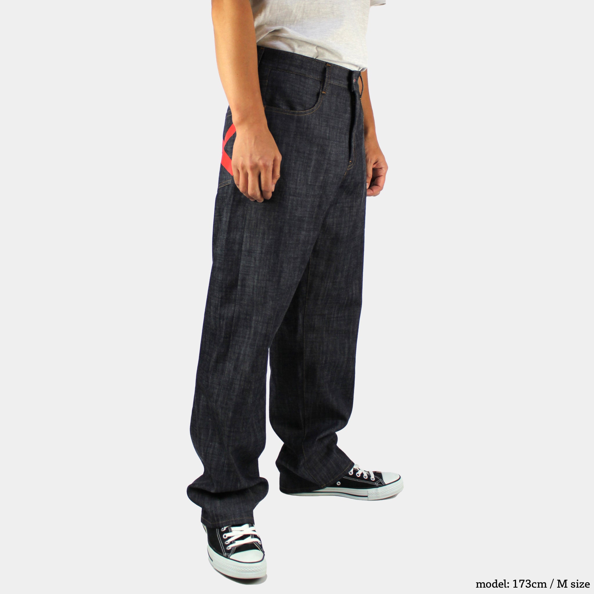 男孩浅色印花牛仔布