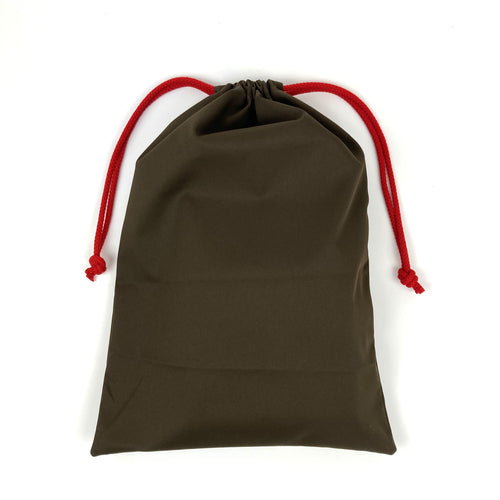 ドローストリング バッグ ロゴ ブラウン