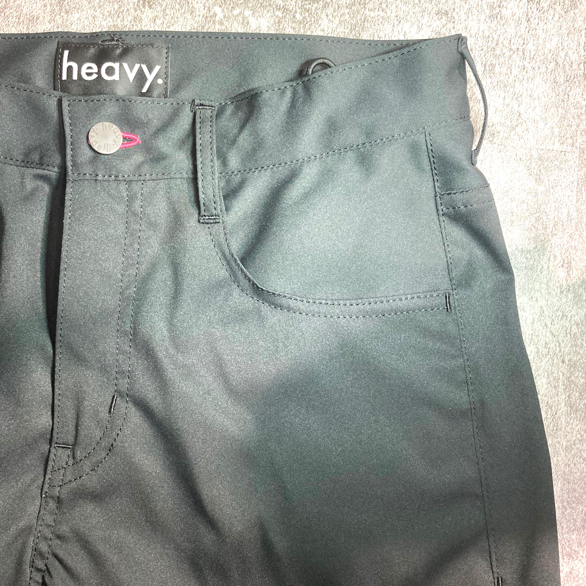 iggy shorts BLACK × WHITE