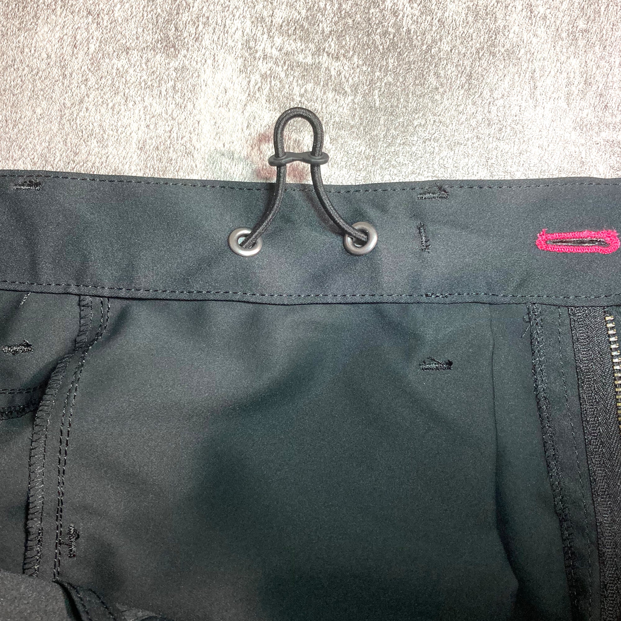 iggy shorts BLACK × WHITE